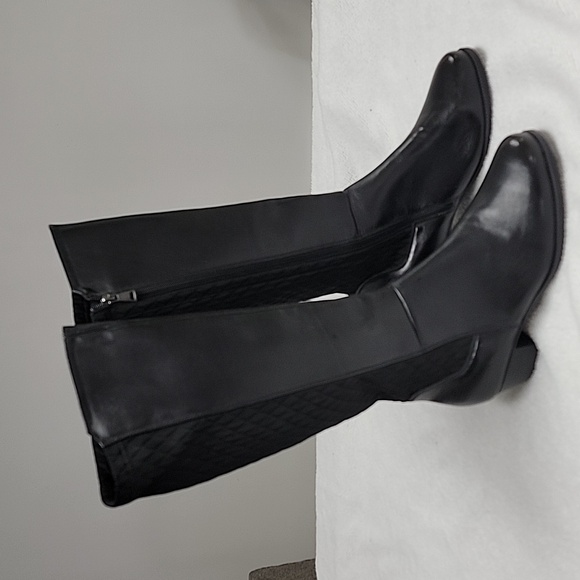 Boots - Picture 1 of 12